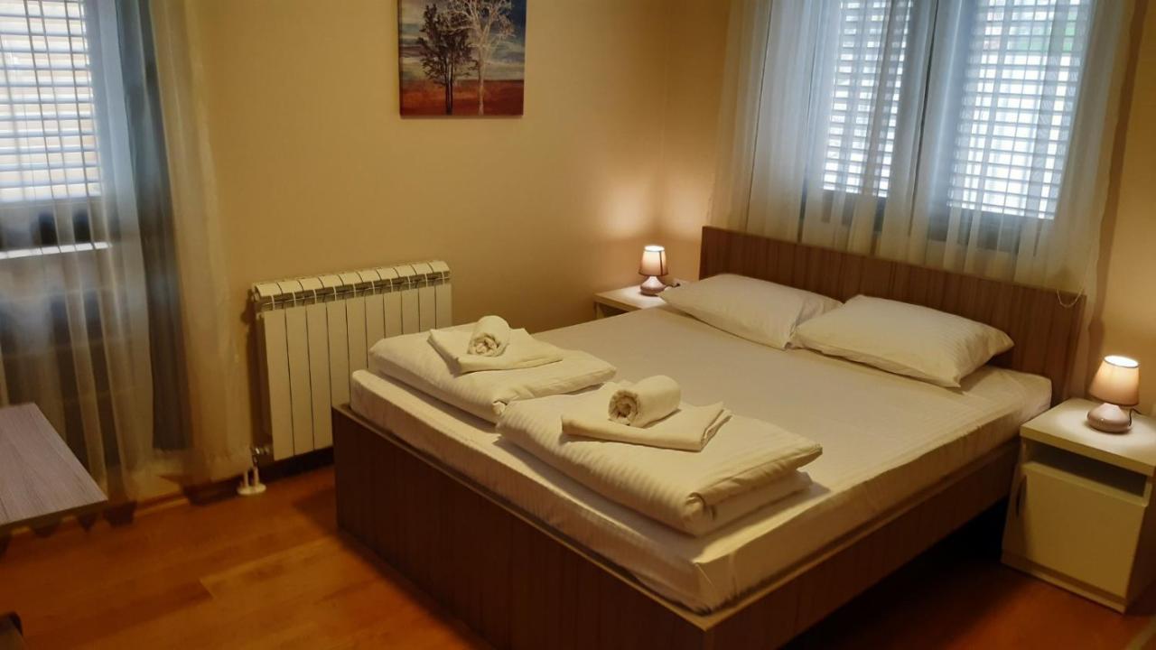 Pilon Apartments Zabljak  Bagian luar foto
