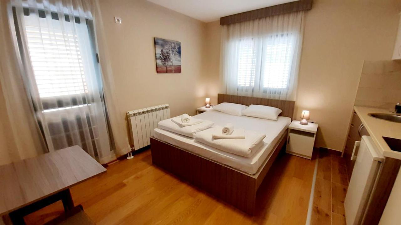Pilon Apartments Zabljak  Bagian luar foto