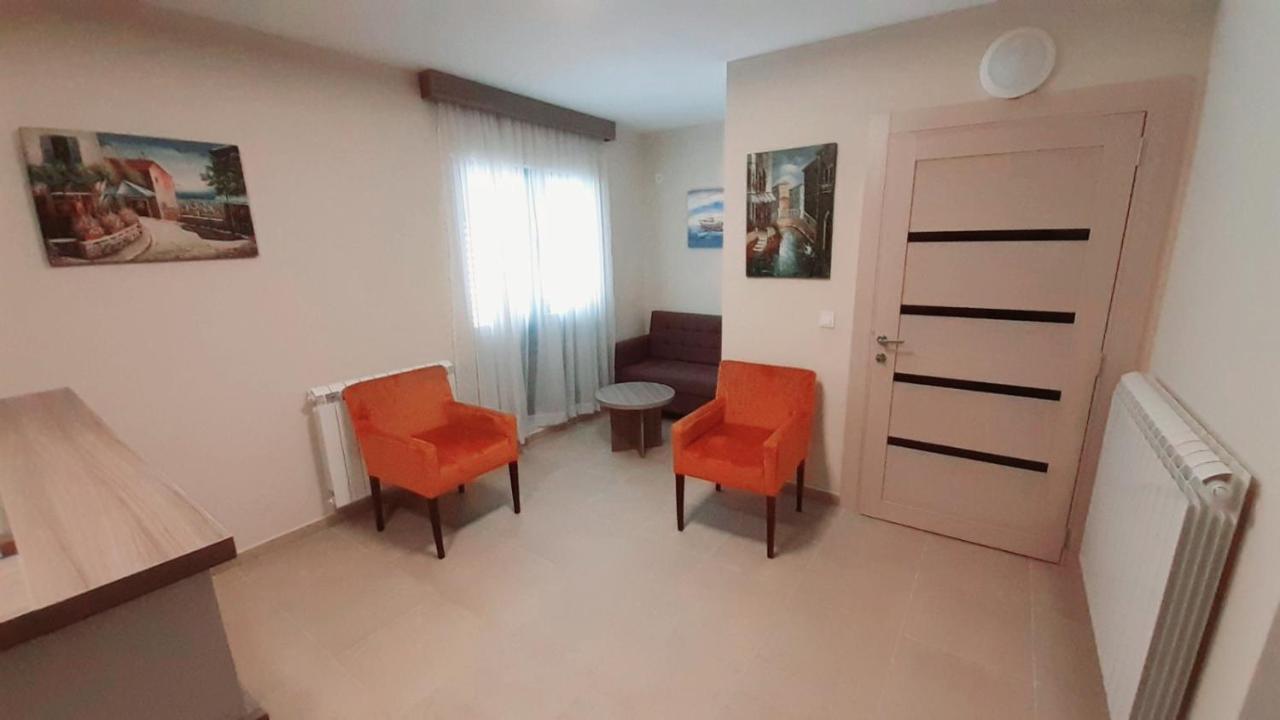Pilon Apartments Zabljak  Bagian luar foto
